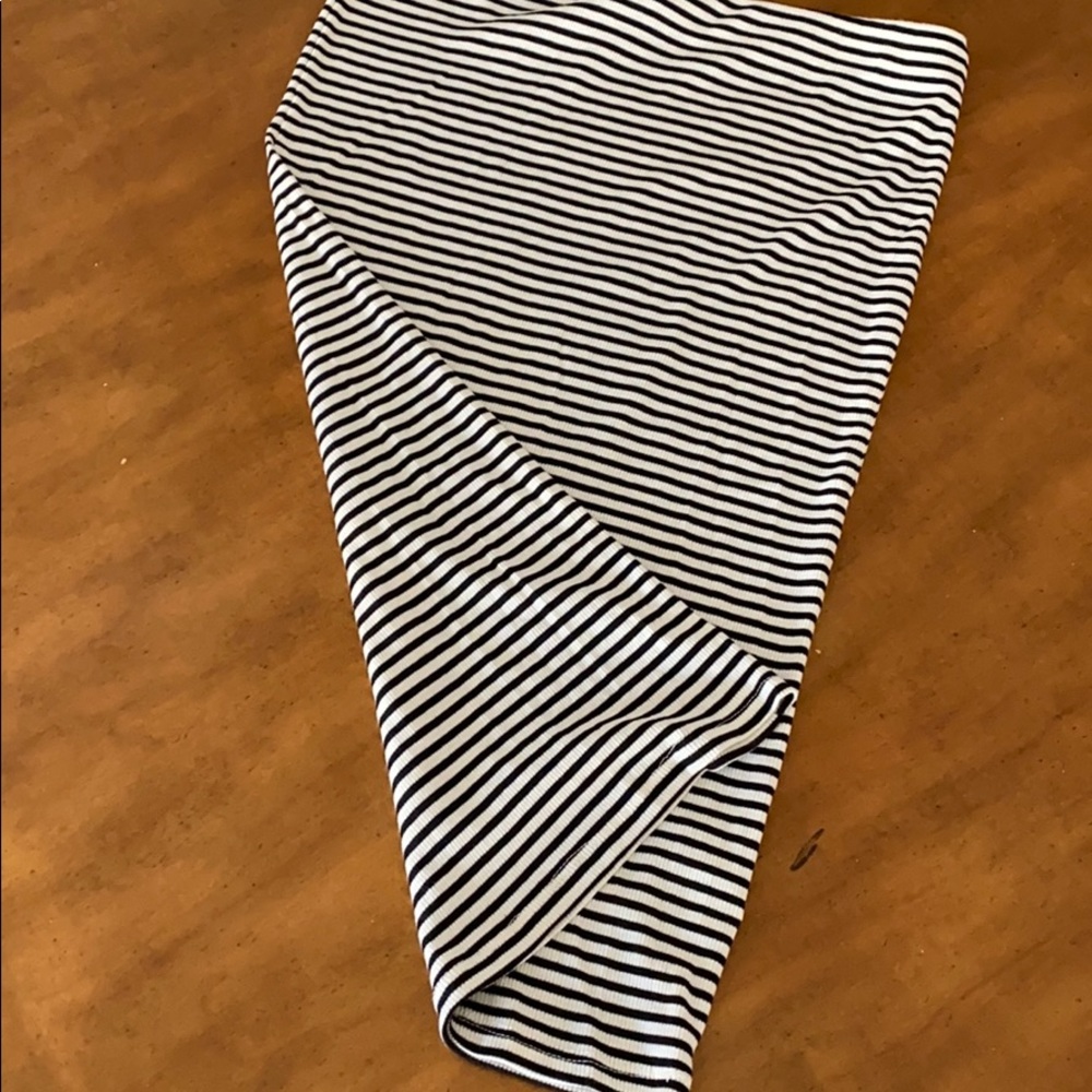 Skirt - Picture 2 of 2